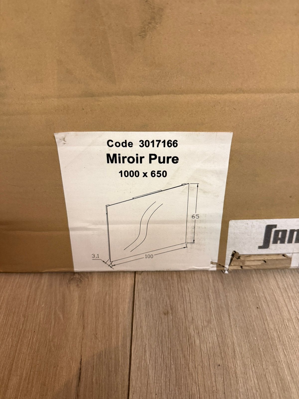 Nieuwe badkamer spiegel 100x65cm in doos!, Huis en Inrichting, Badkamer | Badkamermeubels, Ophalen, Zo goed als nieuw