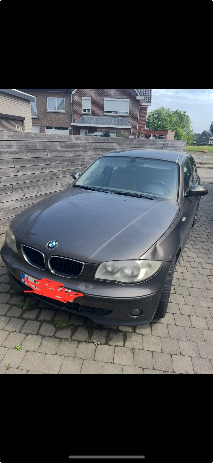 Bmw 116i - goede staat - verkoop zonder keuring, Auto's, Voorwielaandrijving, Euro 5, 1 Reeks, Beige