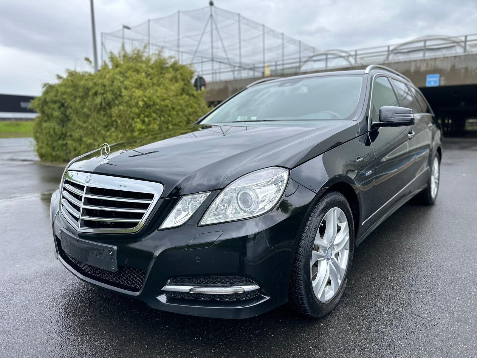 Mercedes e220(2143) 125kw, Auto's, Automaat, Diesel, Particulier, Open dak