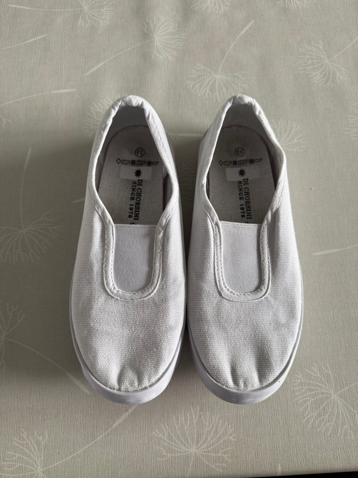 Turnpantoffels maat 32, Ophalen of Verzenden, Zo goed als nieuw, Jongen of Meisje, Sportschoenen