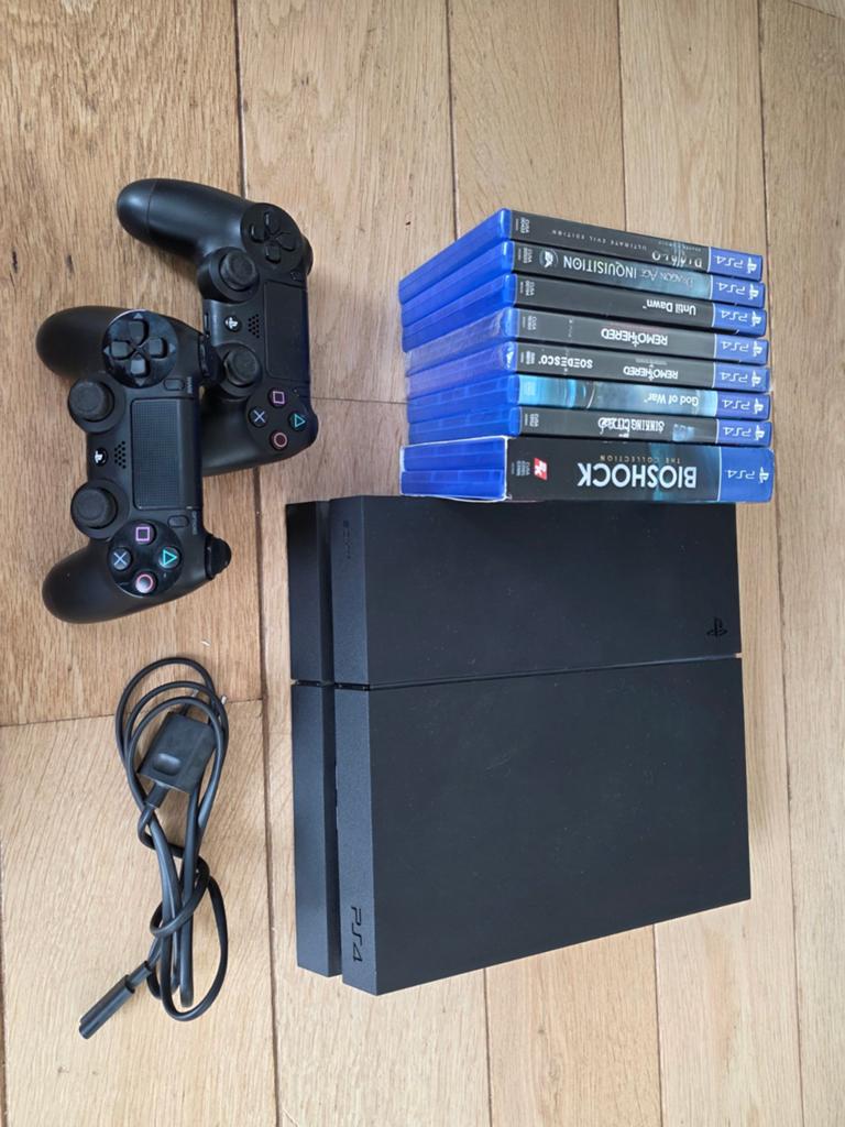 PS4 + 2 manettes + 9 jeux, Games en Spelcomputers, Spelcomputers | Sony PlayStation 4