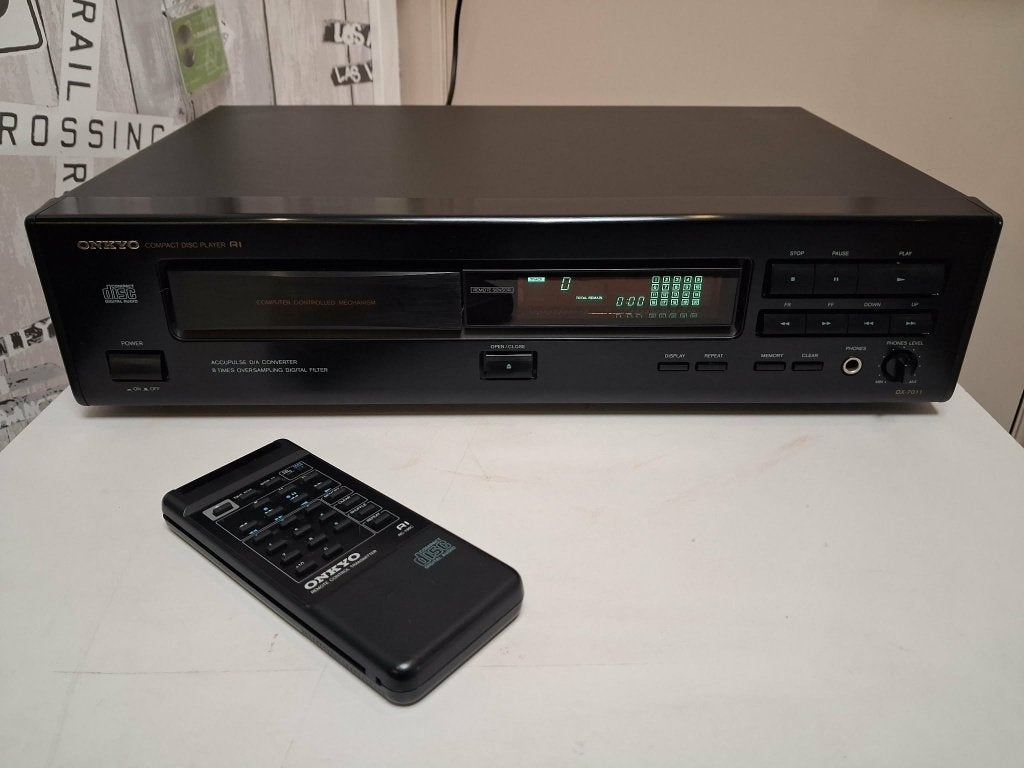 Onkyo DX-7011 cd-speler + afstandsbediening, TV, Hi-fi & Vidéo, Lecteurs CD, Enlèvement, Comme neuf, Autres marques