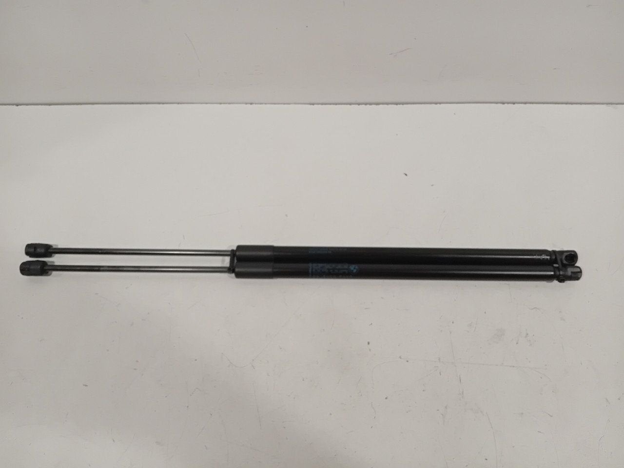 Gasdrukveerset achter BMW 1 serie, Onderdelen@venauto.nl, Van der Ven Autorecycling B.V., Gebruikt, Ettenseweg 76, 4706 PB Roosendaal, The Netherlands