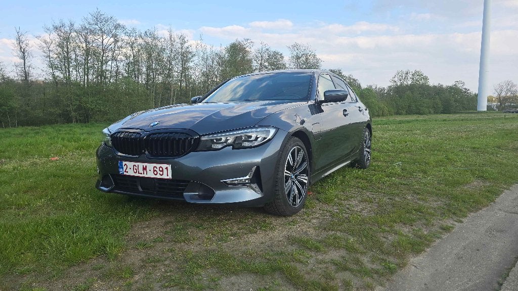 BMW 330e PHEV-NAVI-DAB-360 CAM-LUXURY-LED-, Auto's, Automaat, Achterwielaandrijving, 4 cilinders, Leder