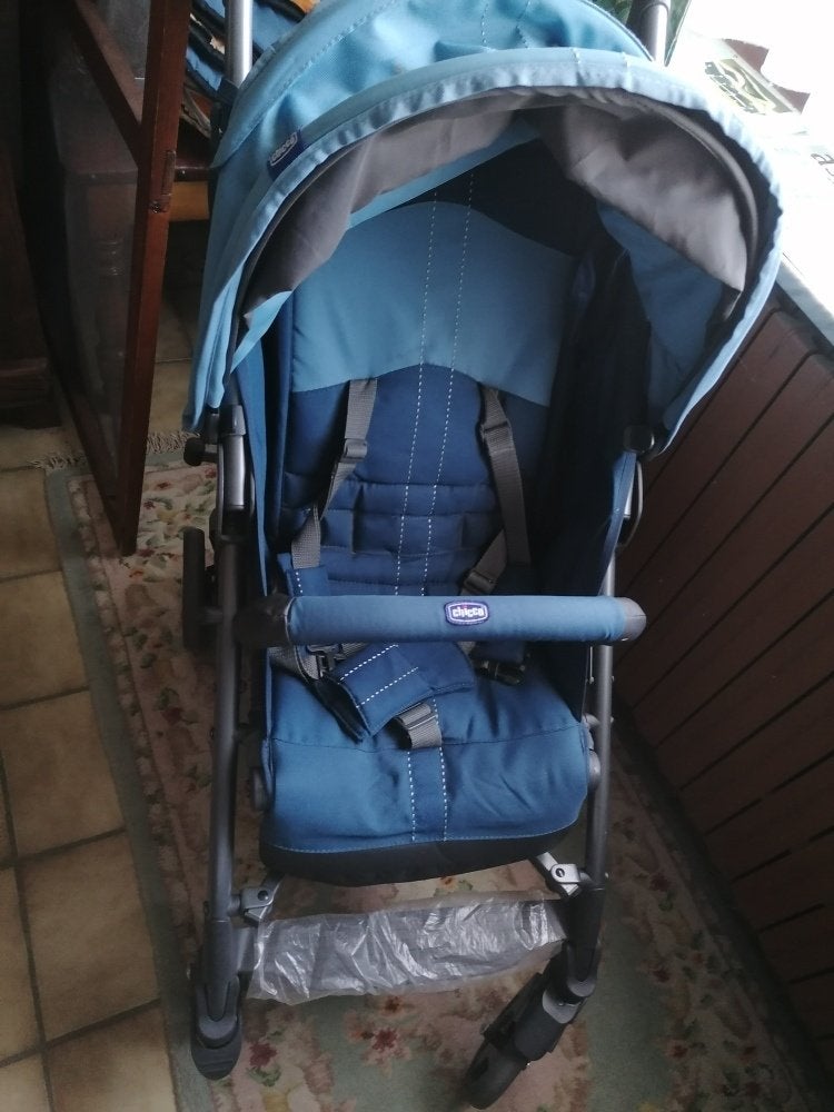 Buggy Chico Liteway tot 3 jaar, Ophalen, Zo goed als nieuw, Overige merken, Verstelbare rugleuning