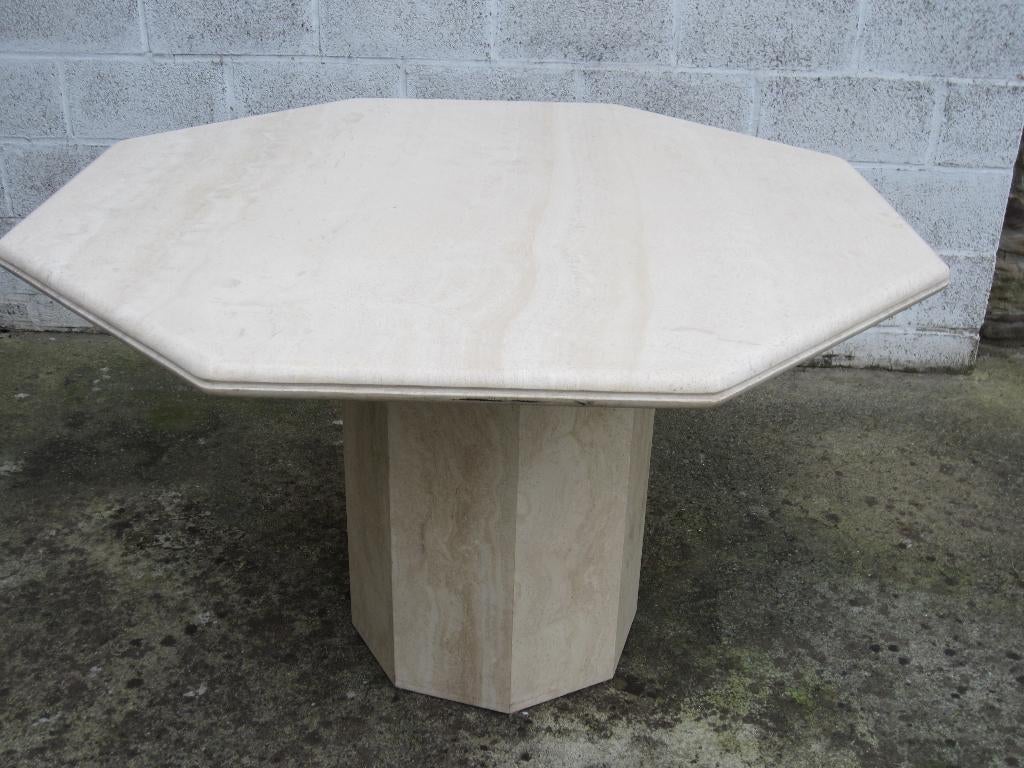 Table octogonale en travertin italien (marbre ), Maison & Meubles, 100 à 150 cm, Cinq personnes ou plus, Comme neuf, 100 à 150 cm