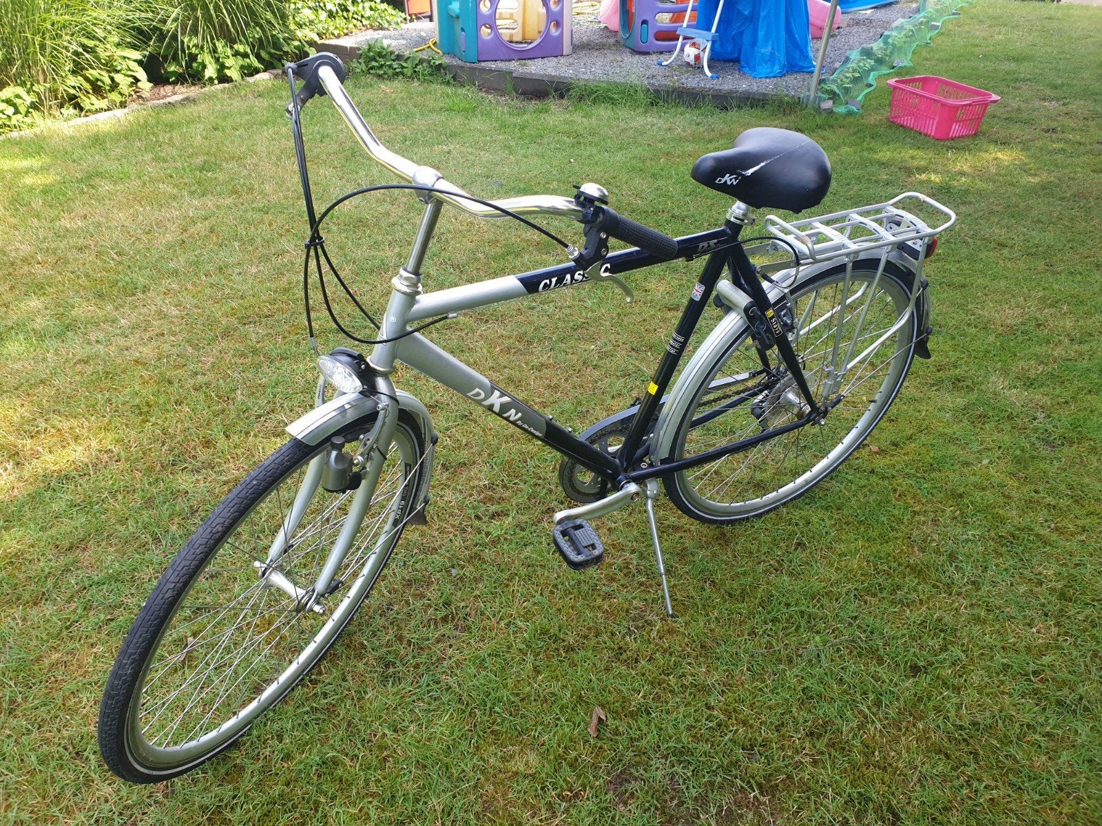 D.K.N  CLASSIC HERENFIETS. Nieuw staat ., Enlèvement, Vitesses