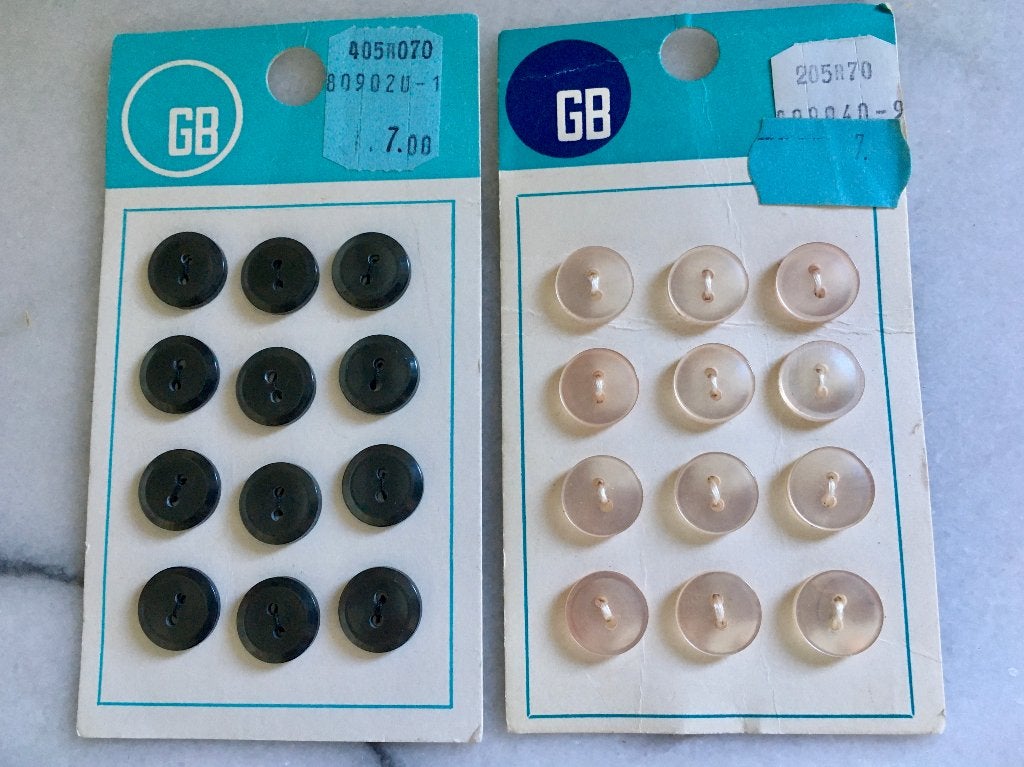 vintage knopen op kaartje GB, Hobby en Vrije tijd, Ophalen of Verzenden, Nieuw, Knoop of Knopen