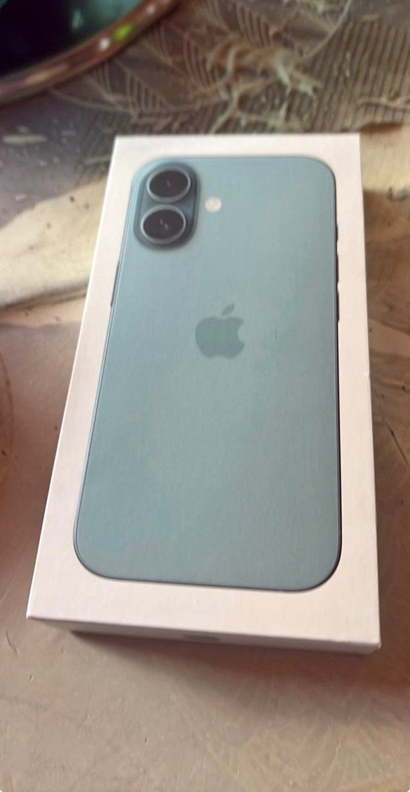 Iphone 16, Télécoms, Enlèvement ou Envoi, Comme neuf, IPhone 16