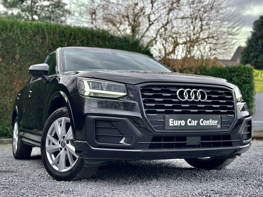 Audi Q2 35 TFSI Sport S tronic / CARPLAY / ZETELVERWARMING, Auto's, Stof, 4 cilinders, https://public.car-pass.be/vhr/d898d148-e5f1-4b08-a980-9016f297365a