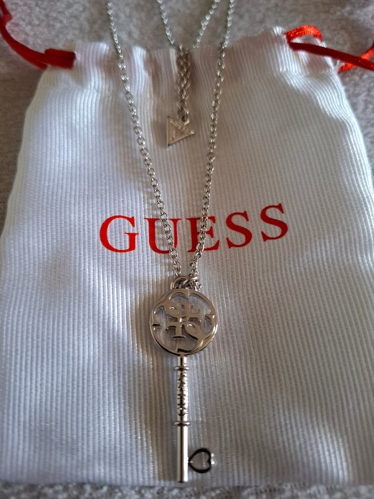 Chaîne de clés Guess, Enlèvement, Comme neuf, Argent, Argent