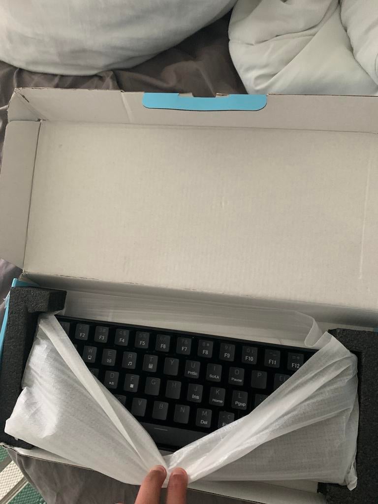 Clavier gaming K61 RGB 60% – Switch bleu clicky + boîte, Enlèvement ou Envoi, Comme neuf