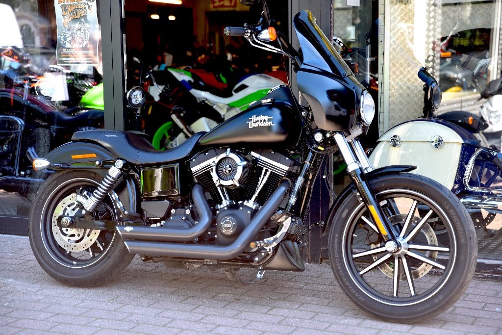 HARLEY DAVIDSON DYNA STREET BOB SPECIAL ***MOTOVERTE.BE***, 2 cilinders, 1690 cc, Occasion, Chopper