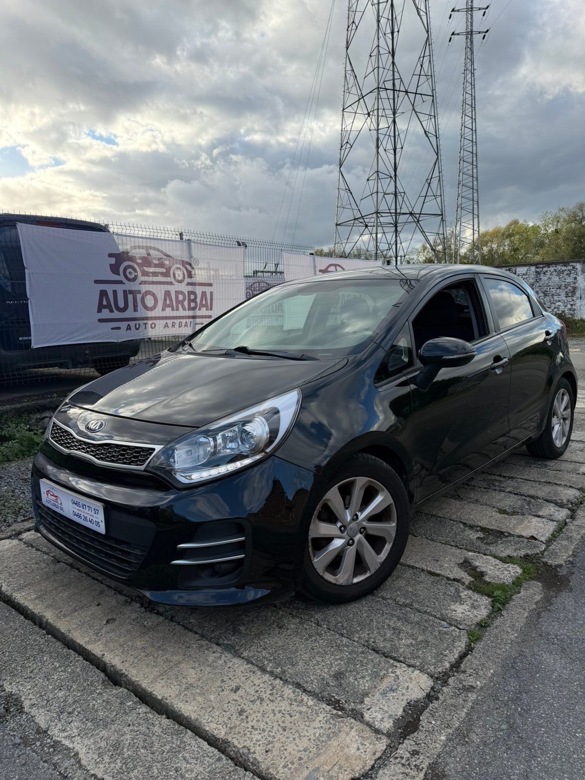 Kia Rio 1.2i(essence) 2016 EURO6b avec 180.000km, Autos, Argent ou Gris, Achat, Euro 6, Entreprise