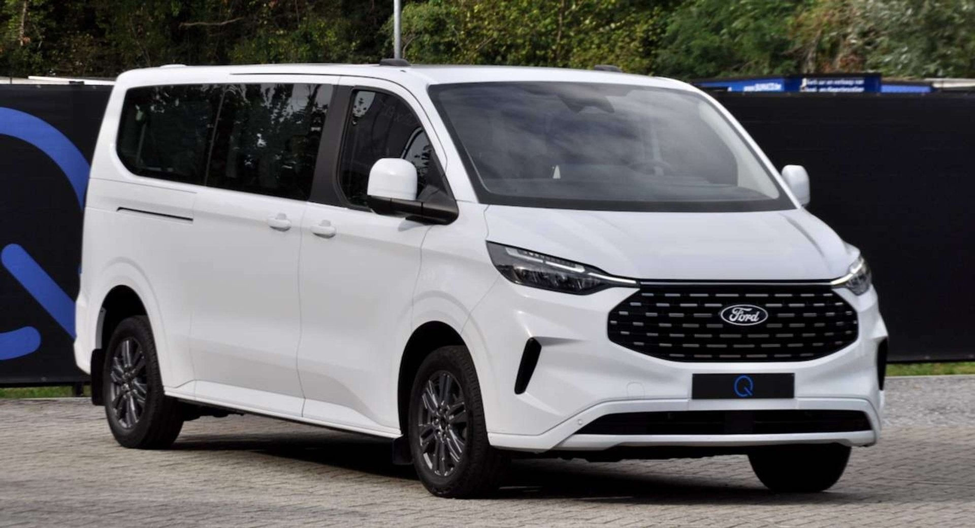 Ford Tourneo Custom TITANIUM 9PL CARPLAY CAMERA, Autos, Ford, Autres modèles, Achat, Entreprise, Boîte manuelle