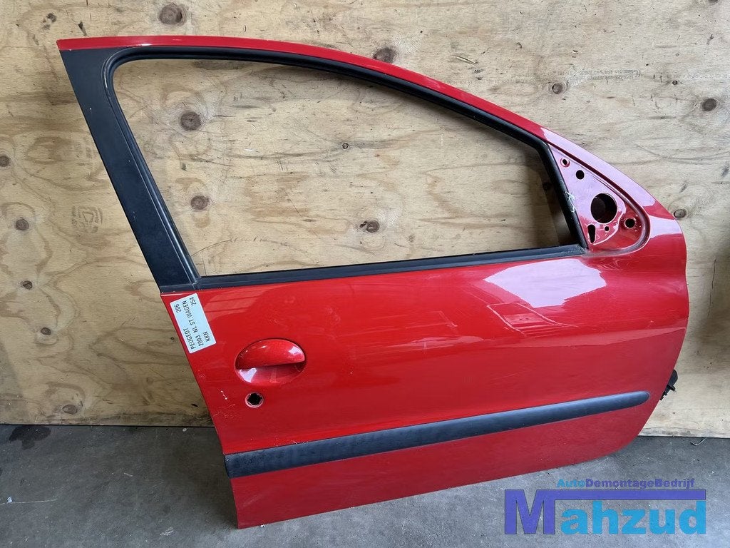 PEUGEOT 206 SW rood KKN Rechts voor deur portier, Taurusavenue 1
2132 LS  Hoofddorp, NL, Gebruikt, Contact.group@renault.com, Peugeot