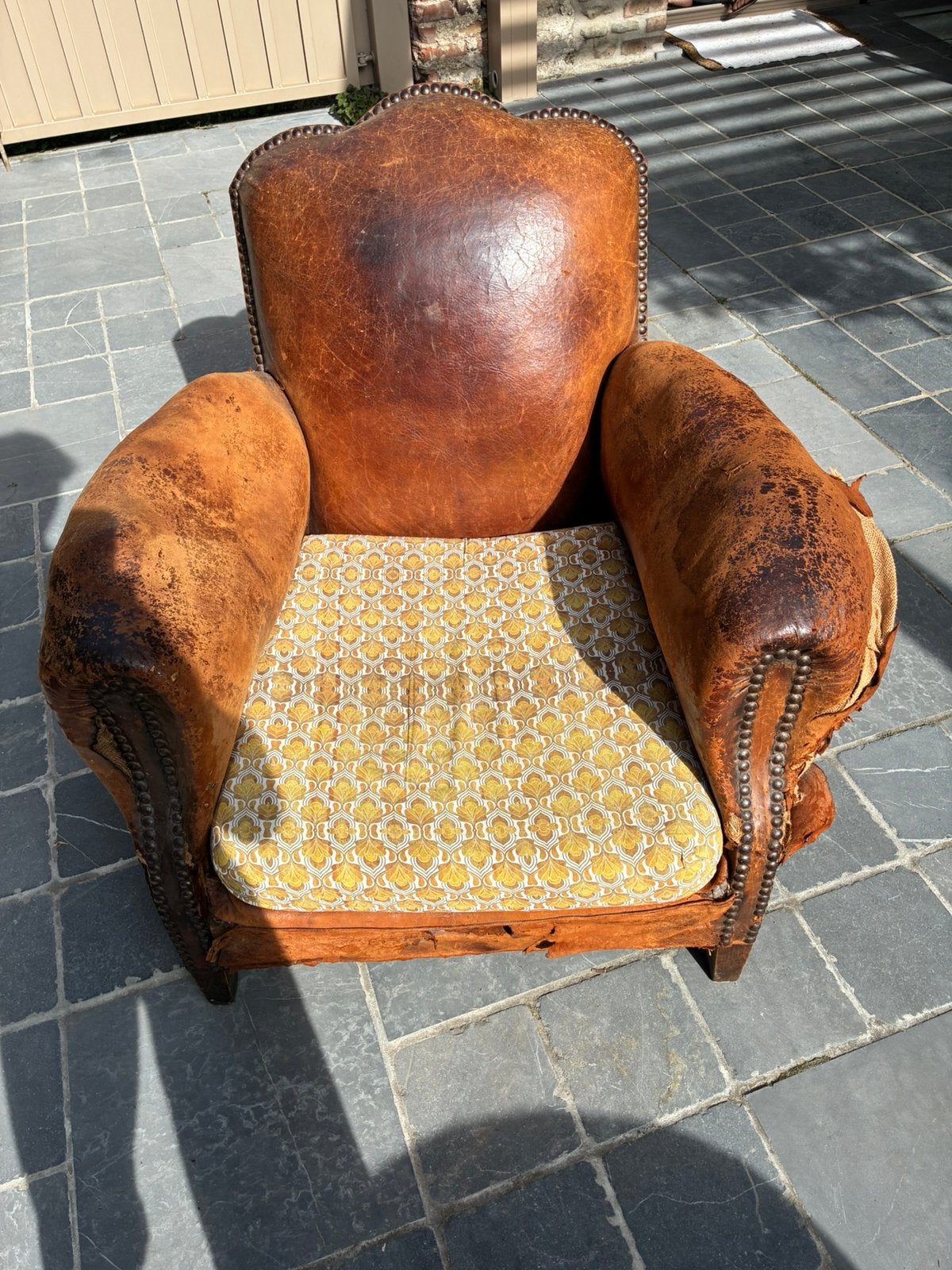 Fauteuil club vintage a renover, Huis en Inrichting, Ophalen