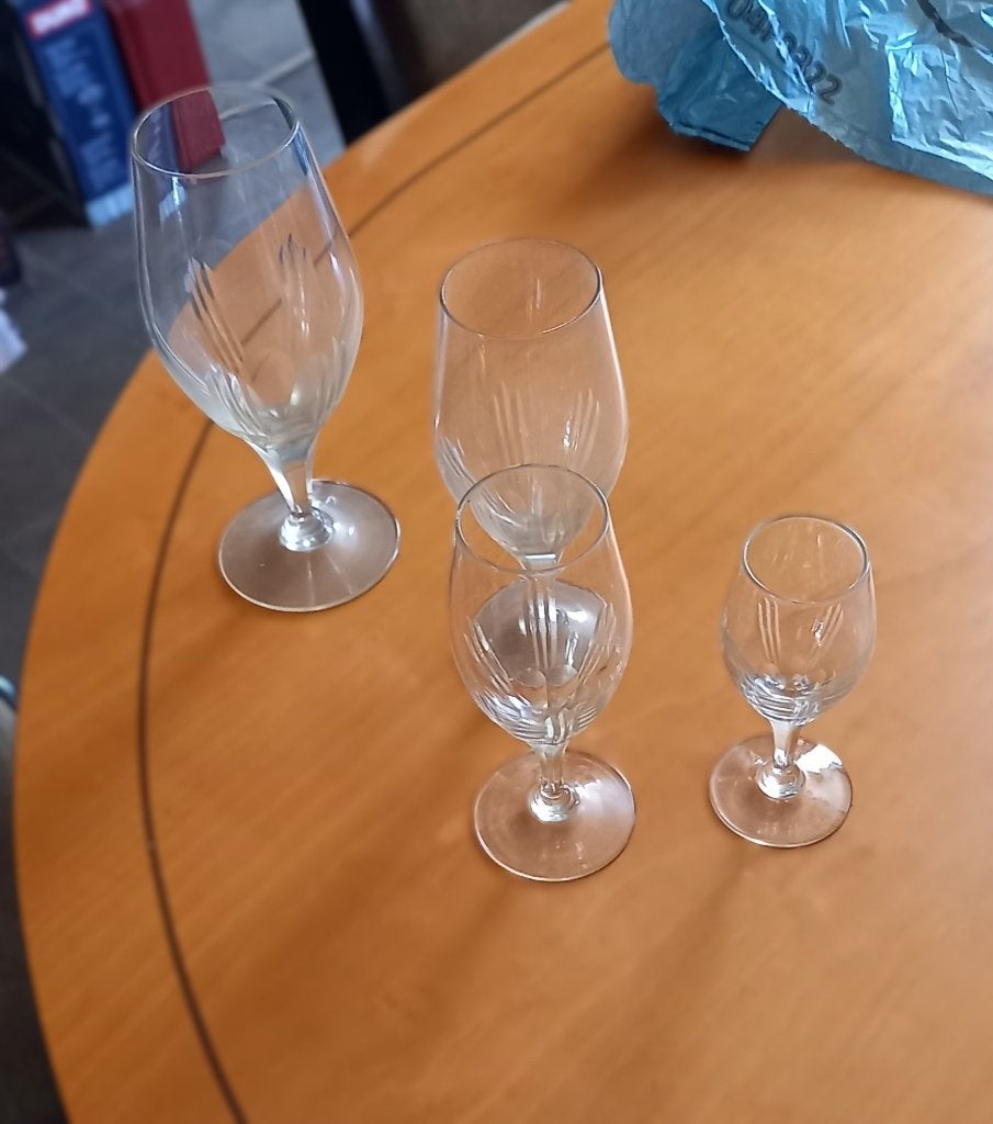 Service à verres ancien en cristal année 1959, Enlèvement