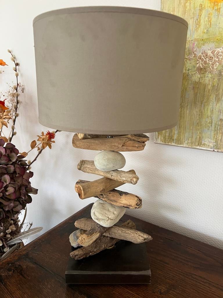 lampe de table, Enlèvement