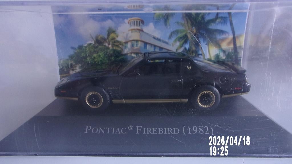 PONTIAC FIREBIRD 82.De AGOSTINI 1/43 NEUVE SOUS CELLOPHANE., Hobby & Loisirs créatifs, Enlèvement ou Envoi, Neuf, Voiture, Autres marques