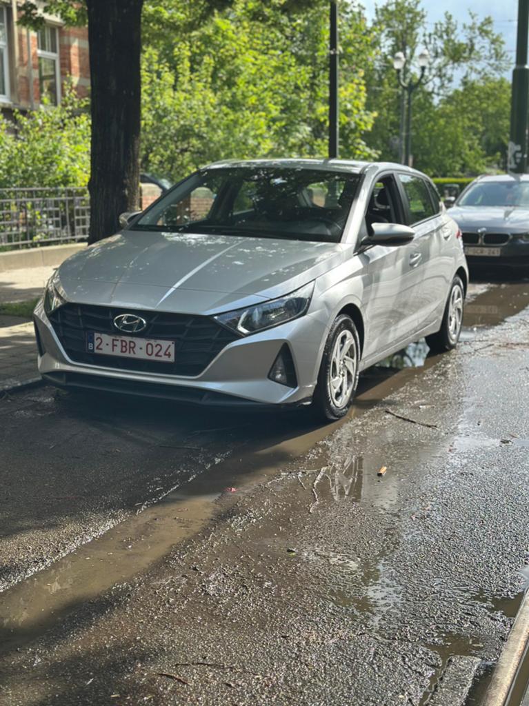 Hyundai i20 - 1.2 essence, 1197 cm³, Argent ou Gris, Achat, Euro 6