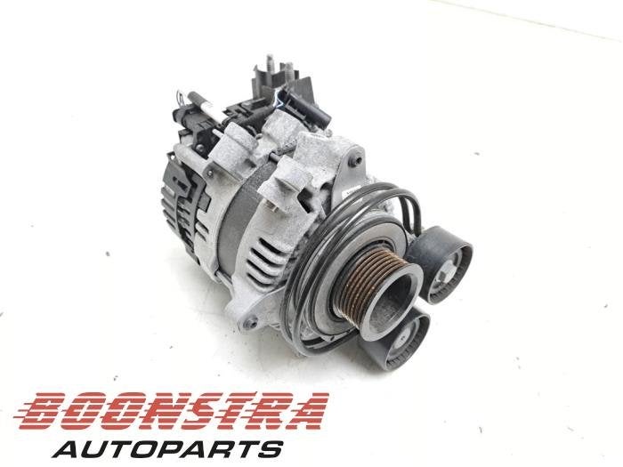 Dynamo van een Volvo XC40 (XC40 17-), Auto-onderdelen, Gebruikt, -, -, Ophalen of Verzenden