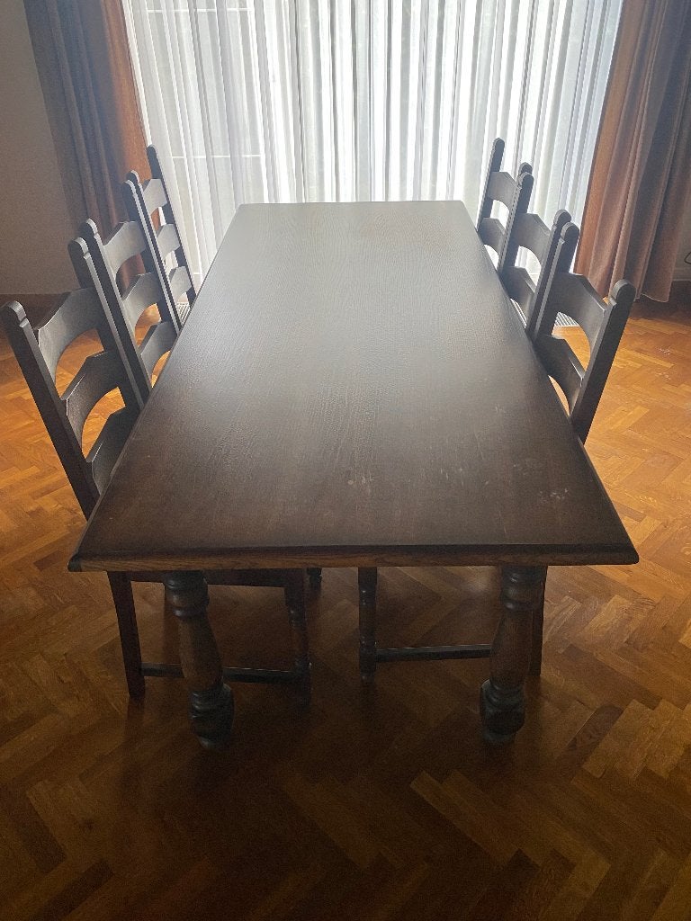 Eetkamer in hout, Huis en Inrichting, Ophalen, Gebruikt, Donker hout, 4 tot 6 stoelen