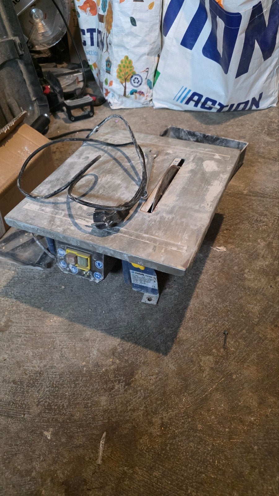 Coupe carrelage, Bricolage & Construction