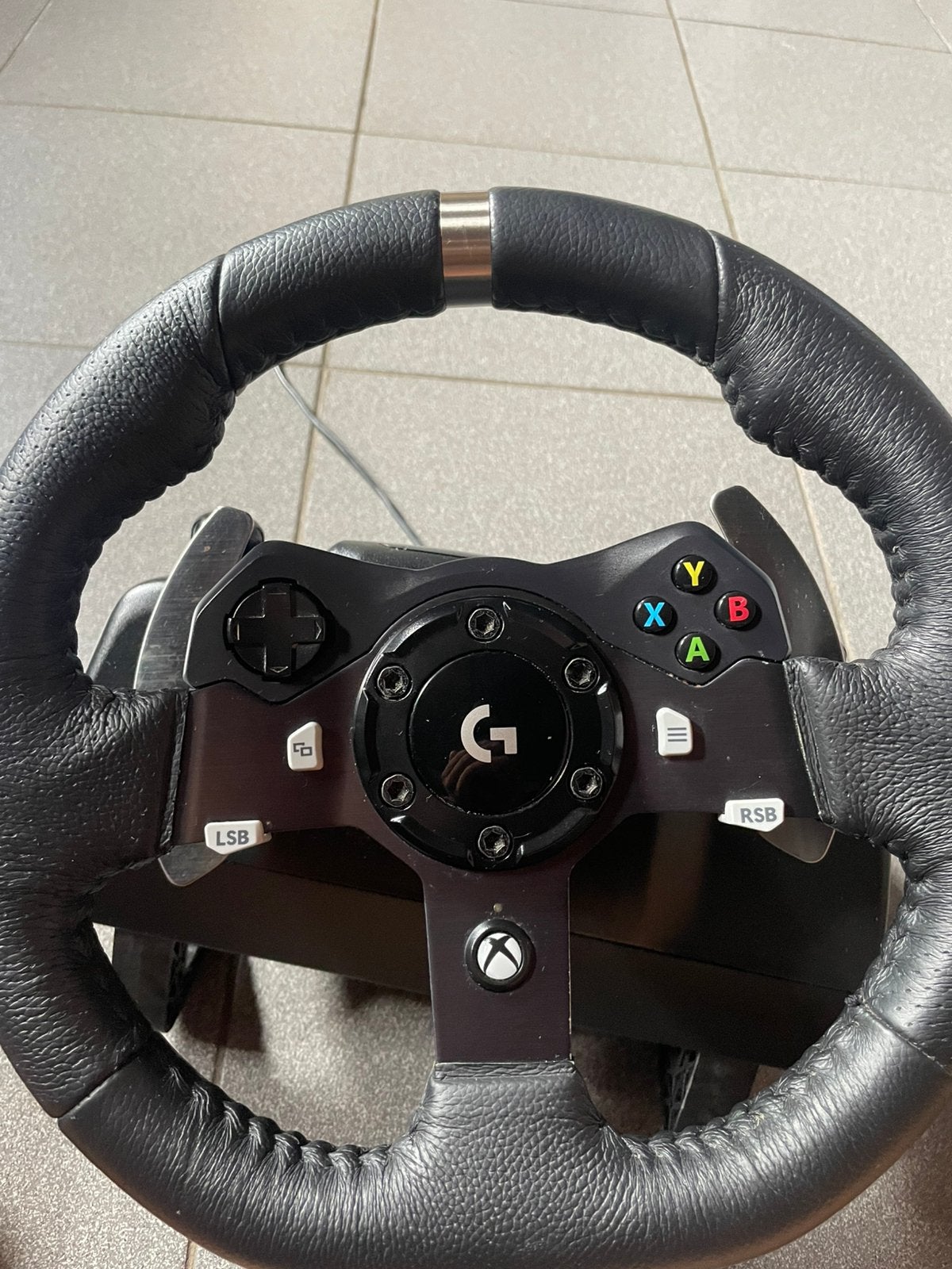 Logitech G920 racestuur oor Xbox en PC, Consoles de jeu & Jeux vidéo, Consoles de jeu | Xbox | Accessoires, Comme neuf, Xbox One
