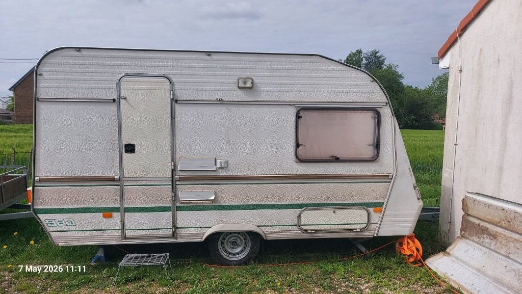 Caravane du château, Chateau, Auvent, 5 à 6 mètres, Autre types