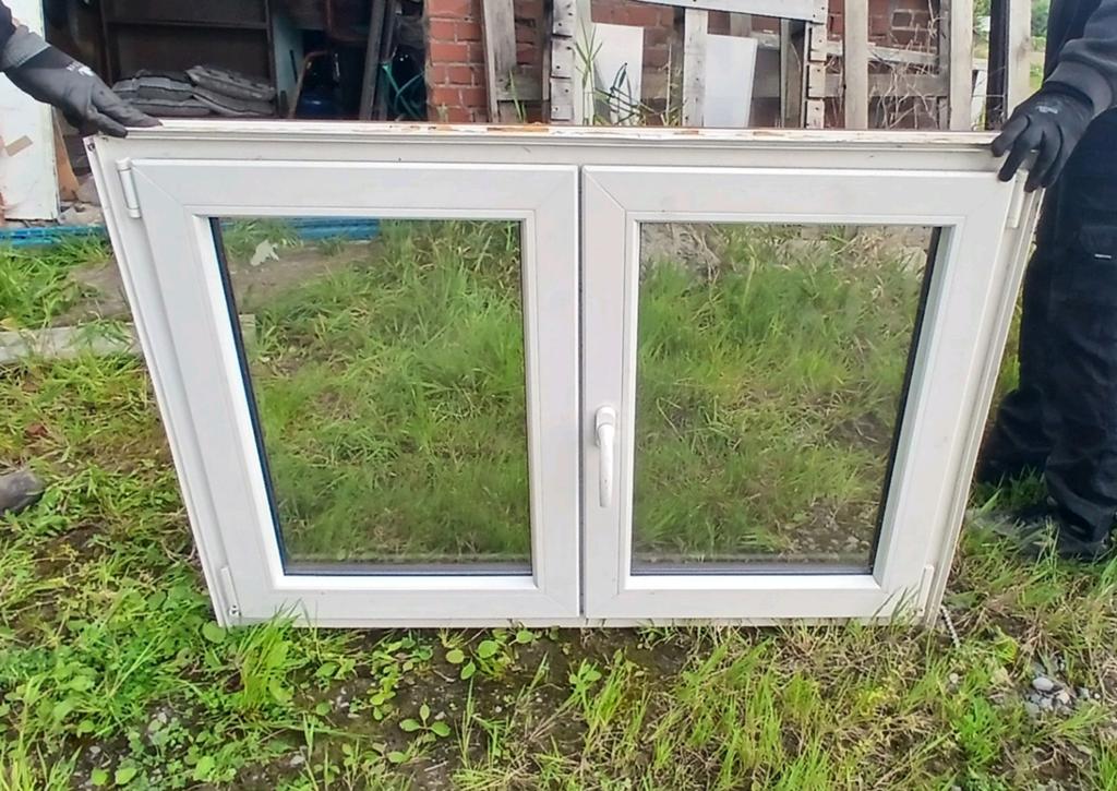 Dubbel raam met kipstand, Doe-het-zelf en Bouw, Kunststof, Gebruikt, Inclusief glas, 75 tot 150 cm