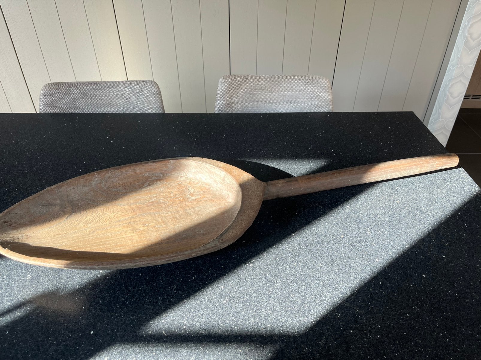 Houten schep, Ophalen