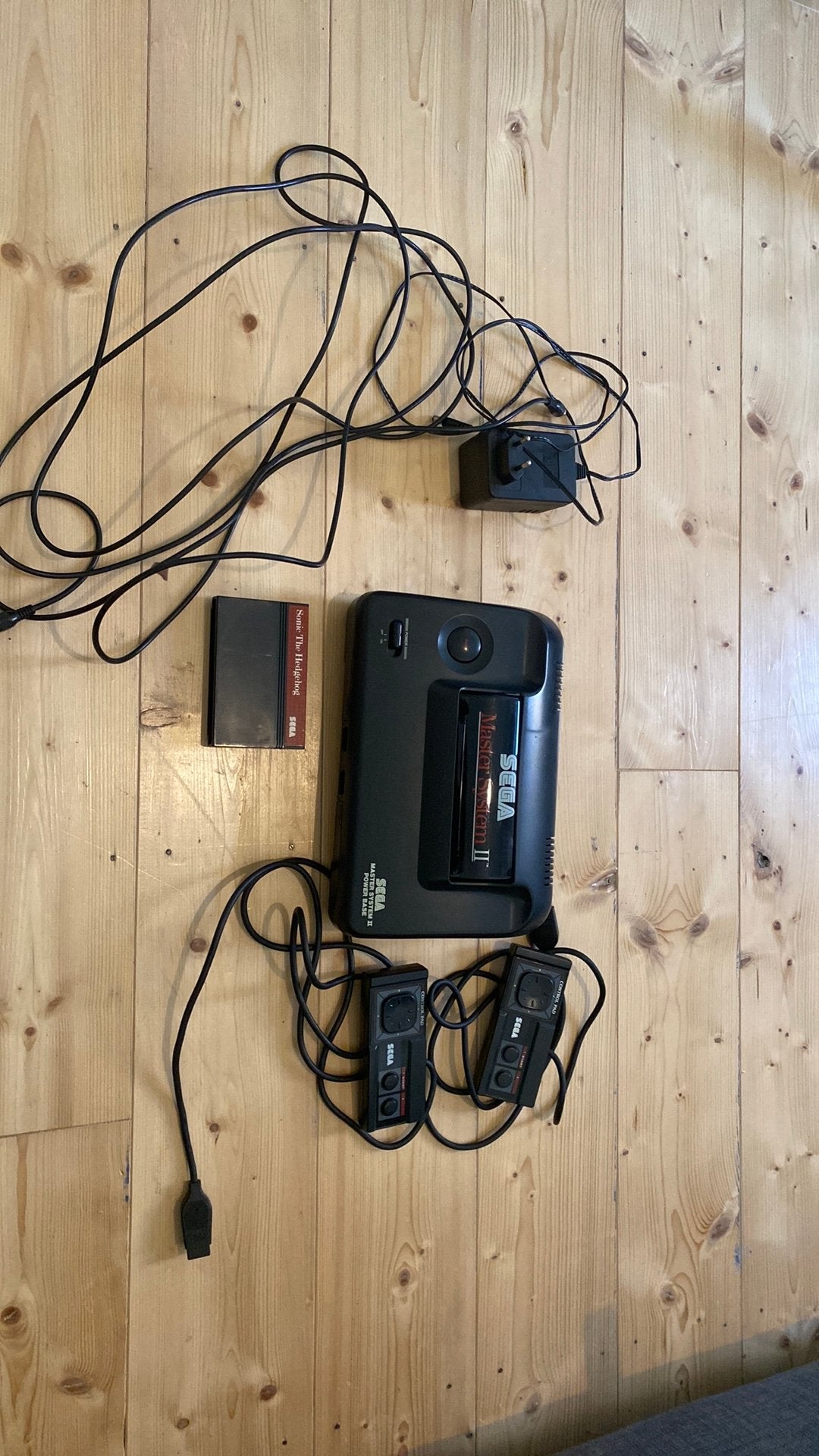 SEGA master system 2 power base+ 2 contollers en game, Games en Spelcomputers, Met games, Master System, Met 2 controllers, Ophalen of Verzenden