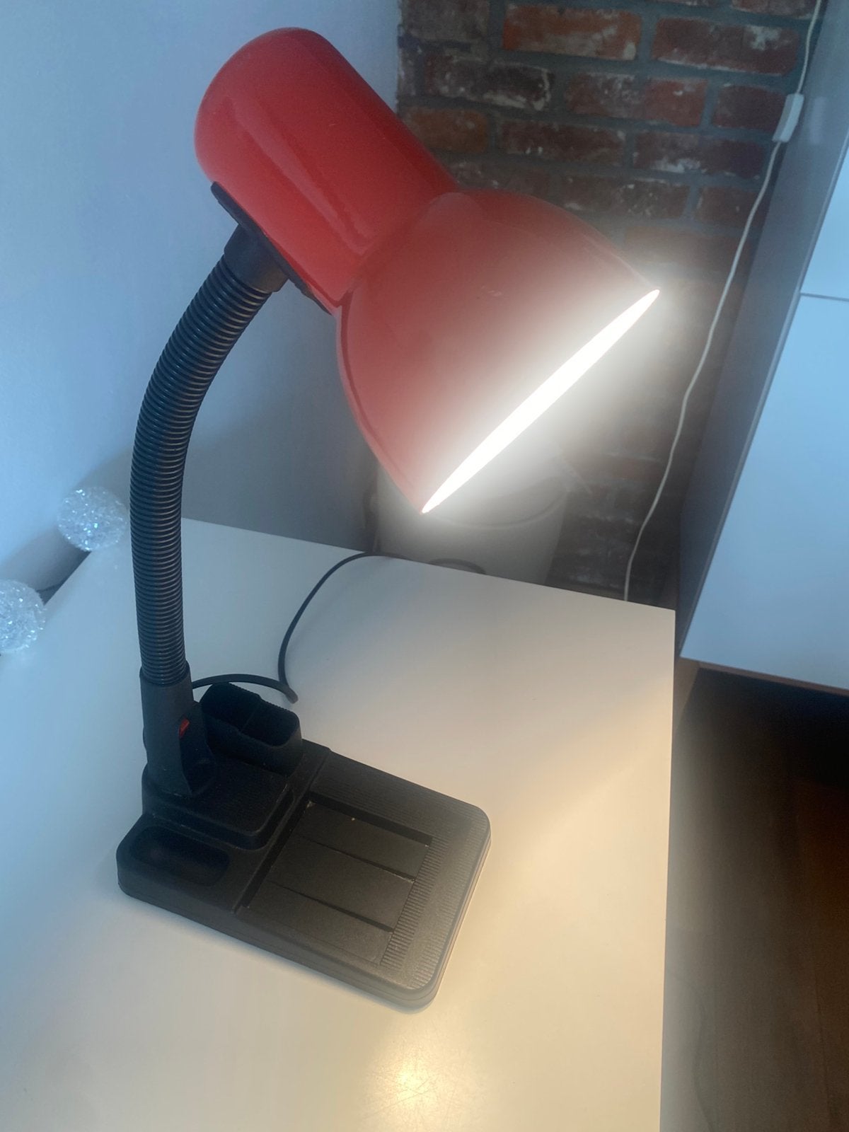 Lampe de bureau vontage Lumi Italy Nuevo Veneta, Maison & Meubles, Lampes | Plafonniers, Comme neuf, Métal, Enlèvement ou Envoi
