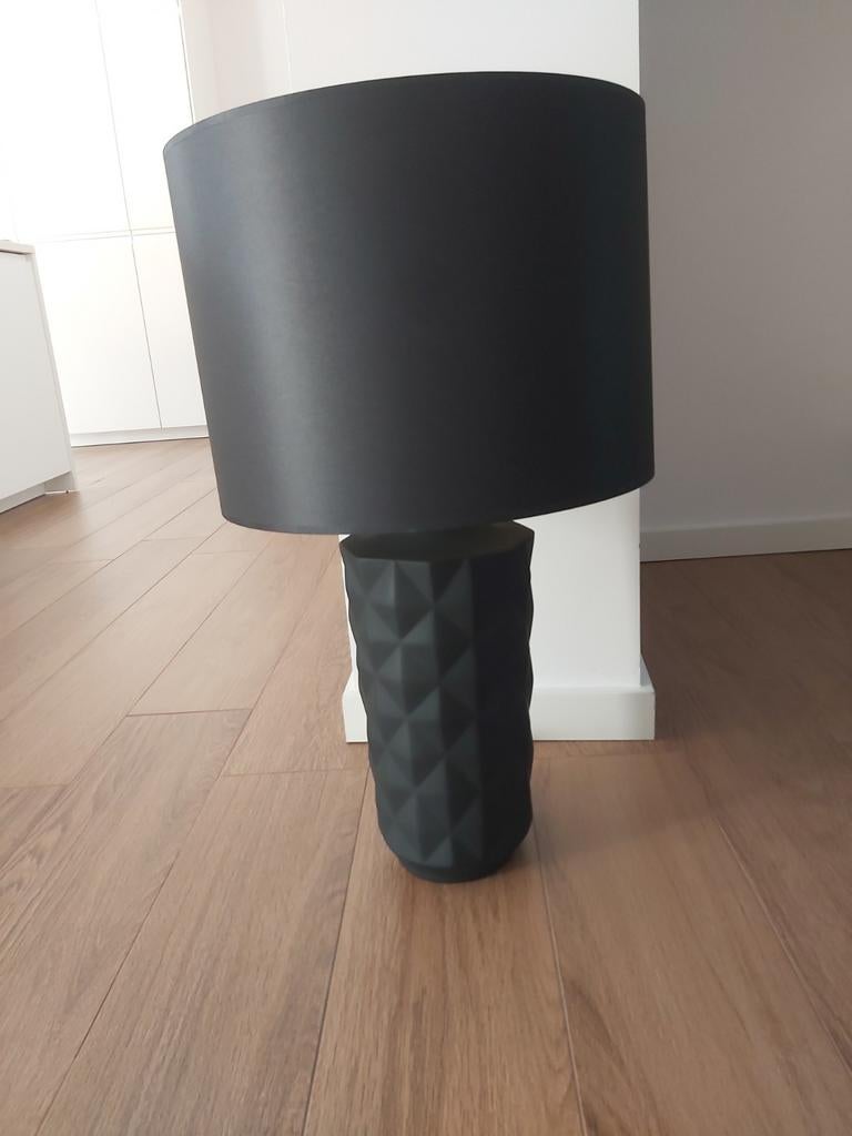 Lampe Salt & Pepper, Enlèvement