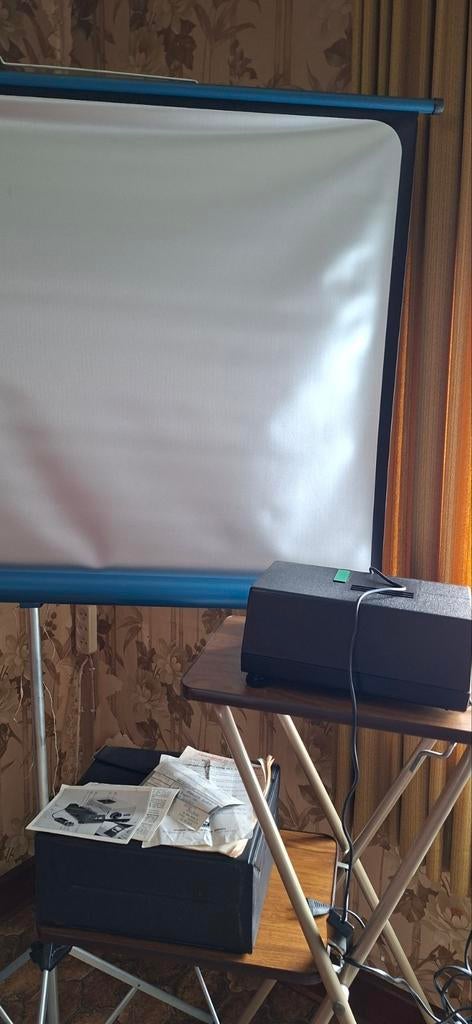 Projecteur dias écran et support, Enlèvement