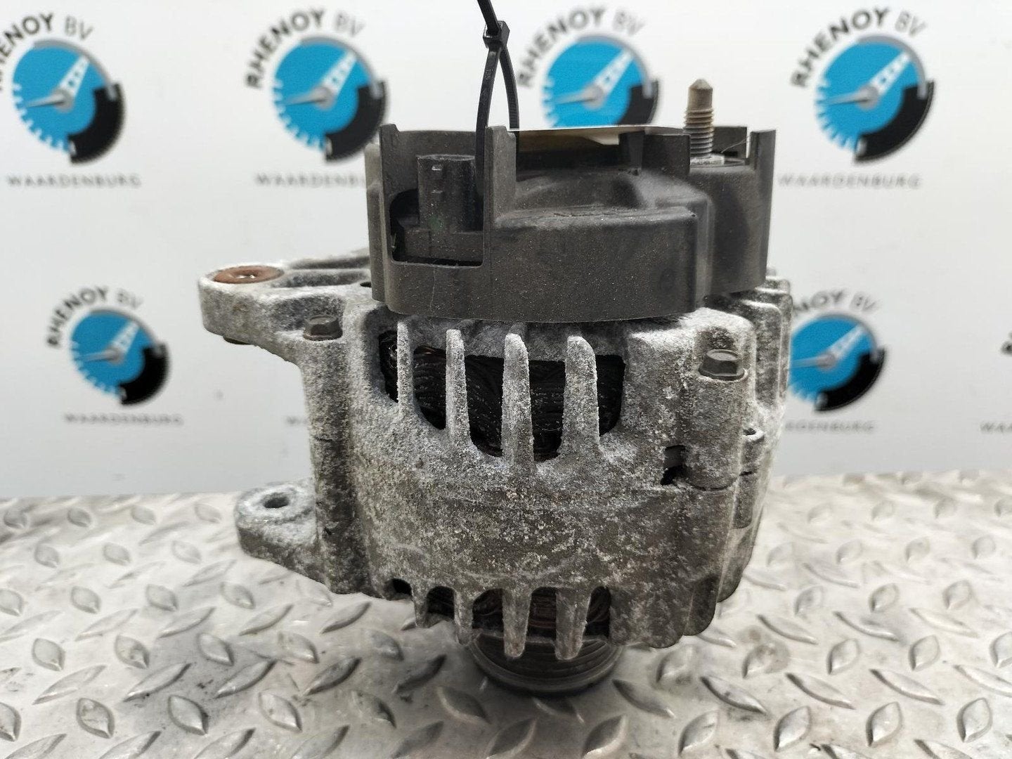 RENAULT MEGANE 1.5 dCi Expression DYNAMO 2013, Ophalen of Verzenden, Gebruikt, Stiba lid