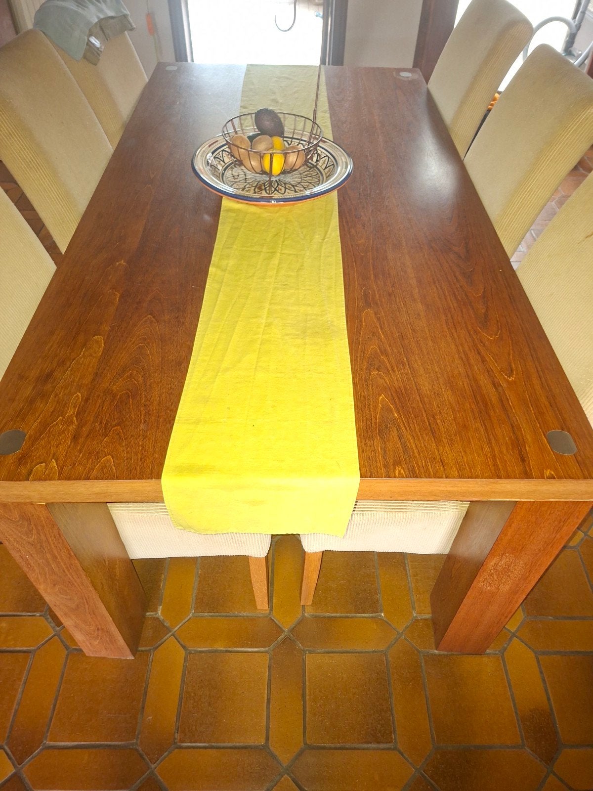 Tafel dressoir en stoelen, Huis en Inrichting, Ophalen