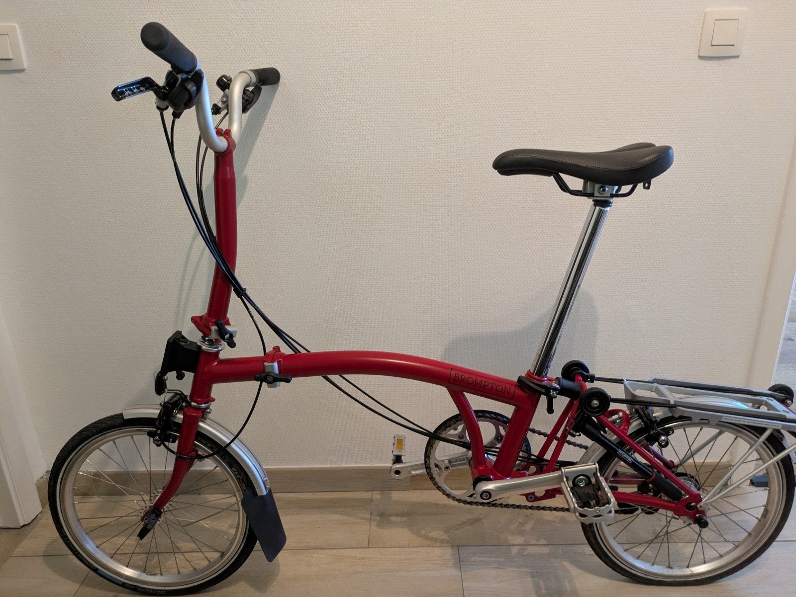 Velo pliable à vendre 900 €  état comme neuf, Vitesses, Frein sur jante, Brompton, Comme neuf