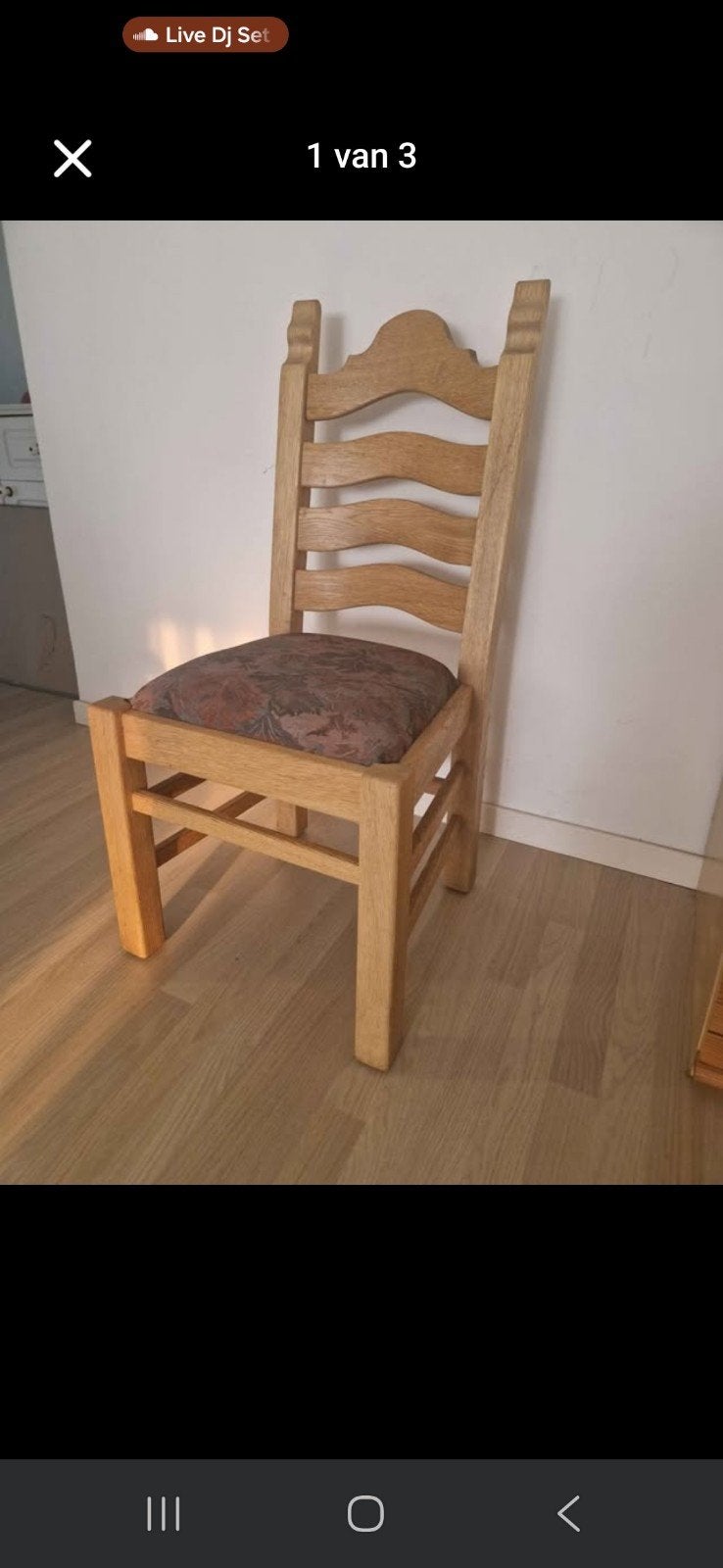 Zware eiken stoelen, Ophalen