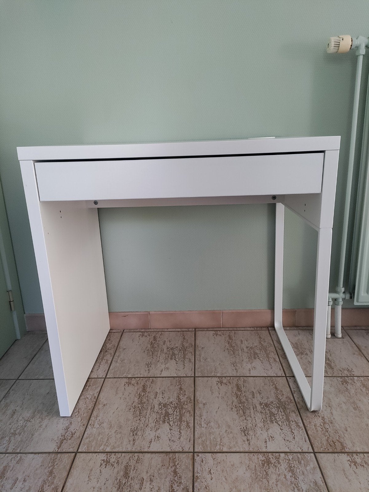 Ikea bureau, met lade, wit,, Huis en Inrichting, Ophalen, Zo goed als nieuw