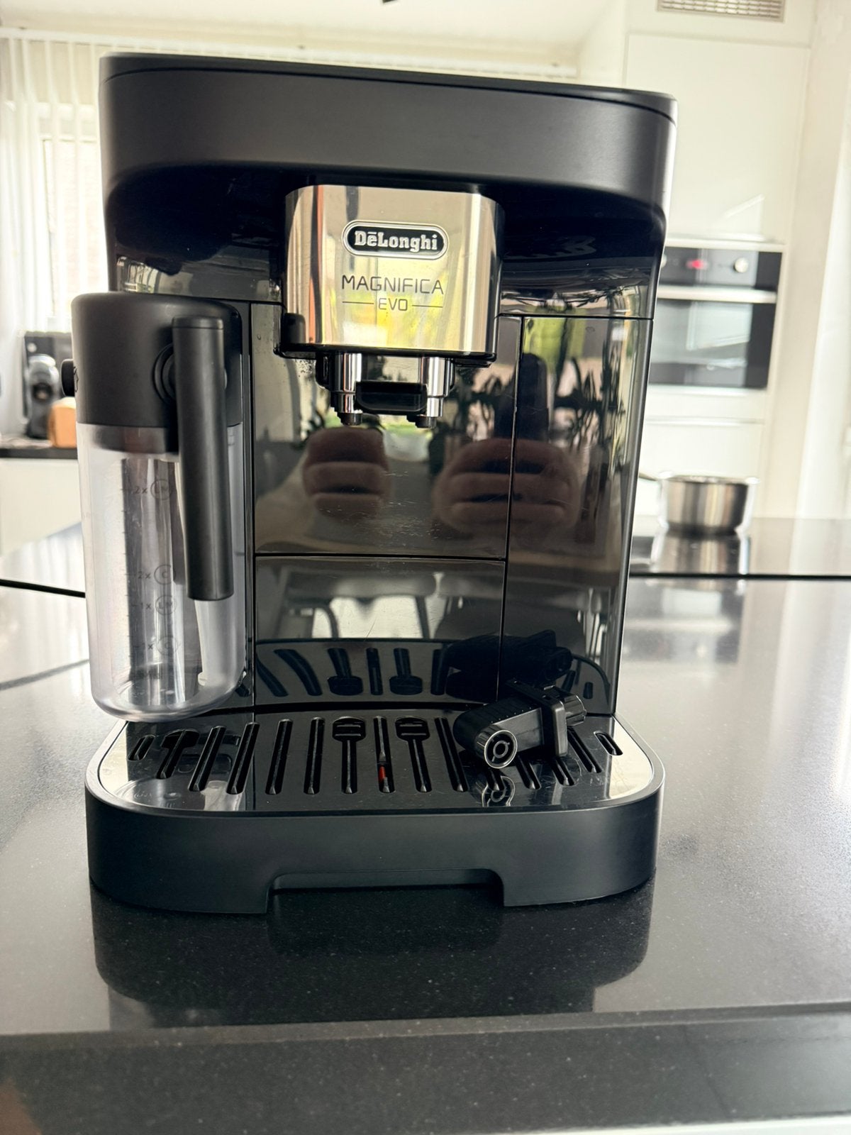 Delonghi Magnifica Evo volautomatische koffiemachine, Enlèvement, Comme neuf, Cafetière, Café moulu