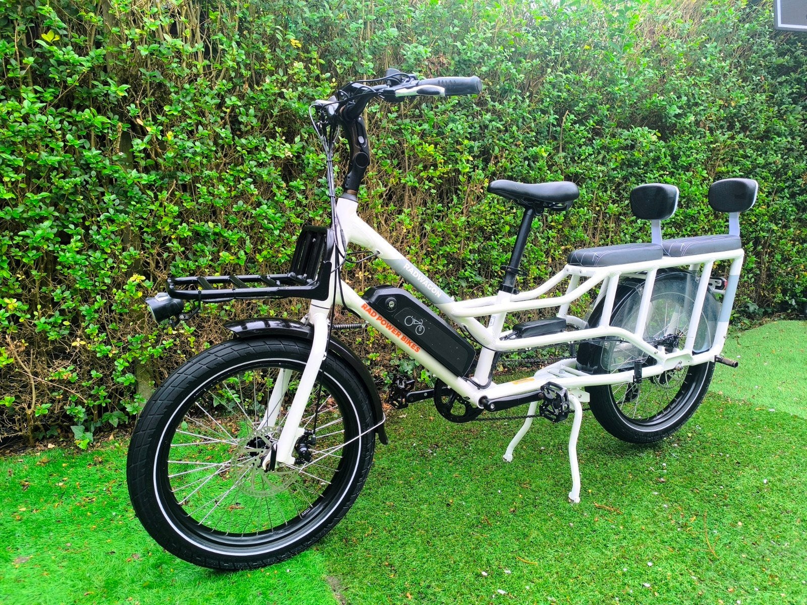 RadWagon 4 (2022) – Elektrische Longtail/Cargo Fiets, Fietsen en Brommers, Ophalen, Zo goed als nieuw, 50 km per accu of meer