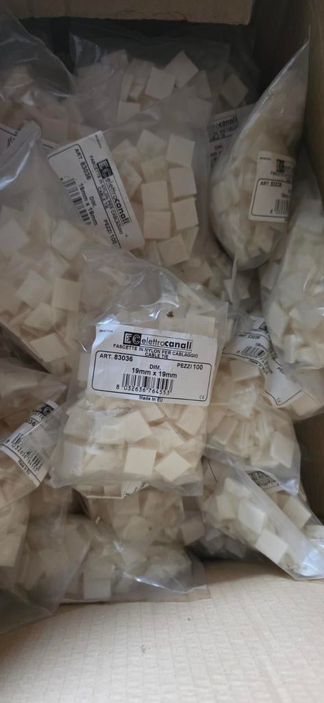 Zelfklevende bevestiging voor kabelbinders, Ophalen of Verzenden