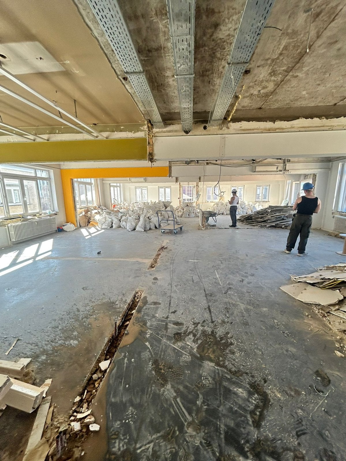 Sloop en afbraakwerken, Rénovation ou Construction