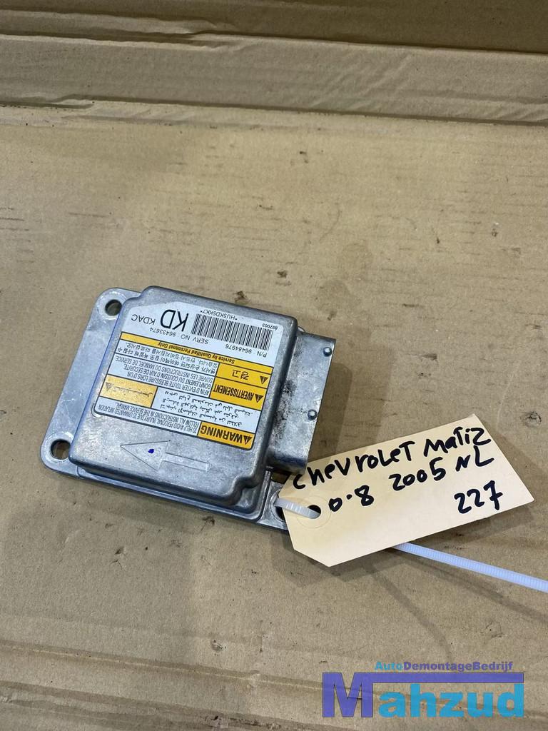 2005 CHEVROLET MATIZ airbag module computer 96484976, Gebruikt, Info@gm.com, Chevrolet, Renaissance Center 300
48265  Detroit