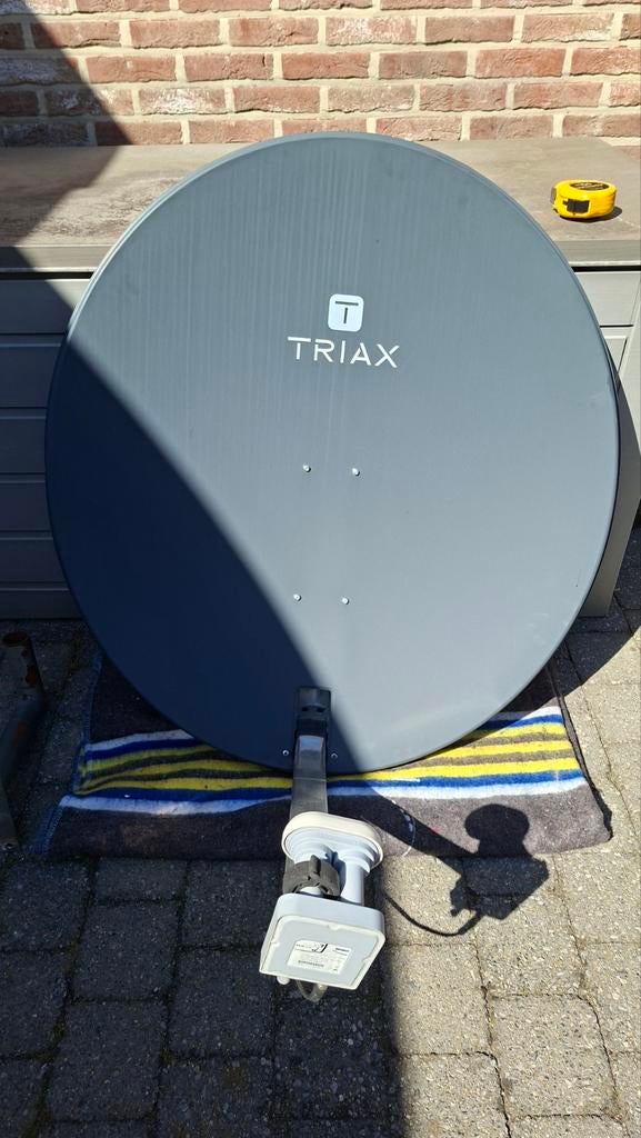 Triax Satelietschotel met HD receiver in goede staat, Enlèvement, Utilisé, Antenne (parabolique), Autres marques