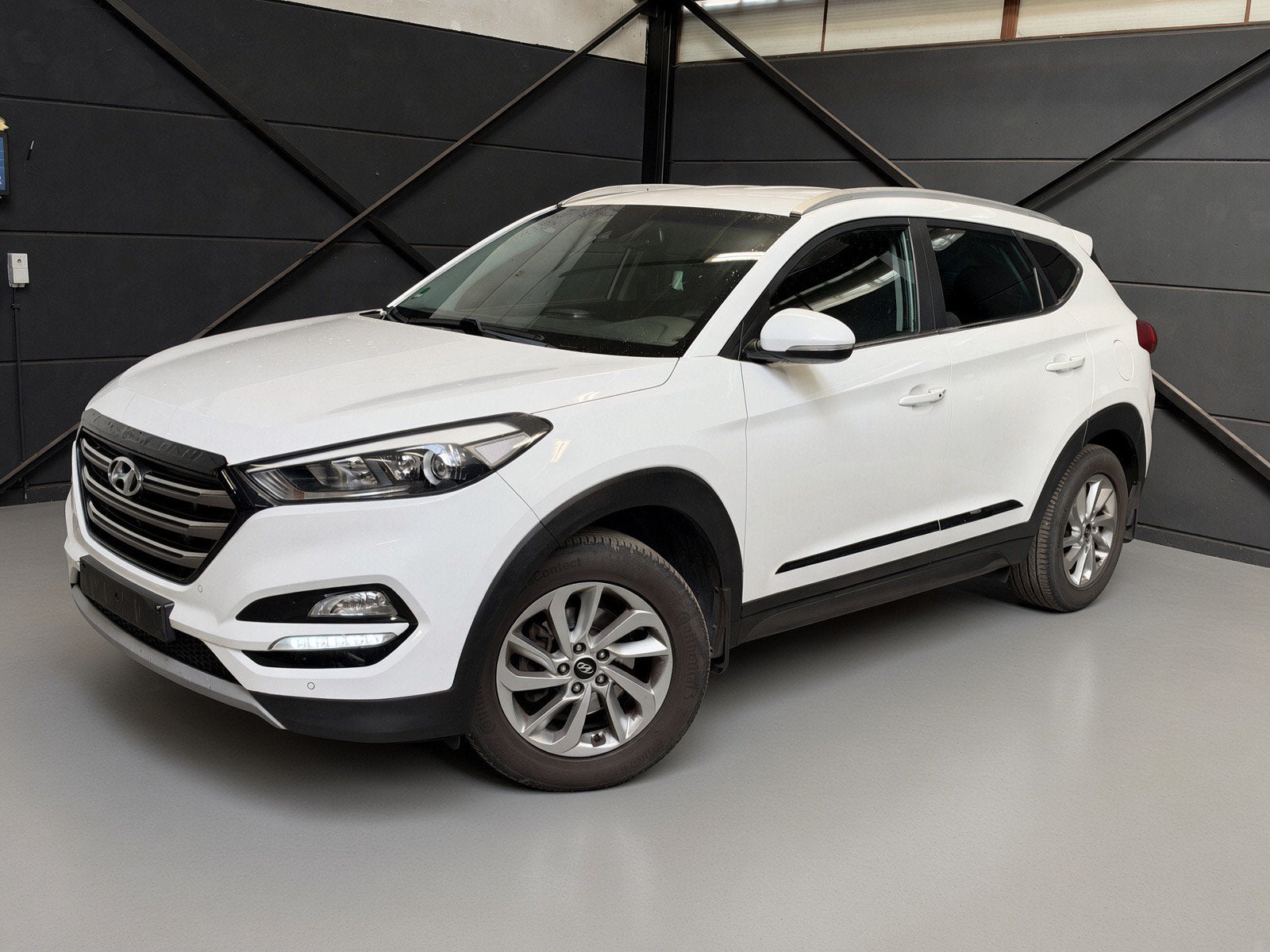Hyunday Tucson 1.6TGI, bj2017, 118.000km, Veel opties, Auto's, https://public.car-pass.be/vhr/0d5cf59f-9be9-4f27-a1a7-ae310c1fecd5