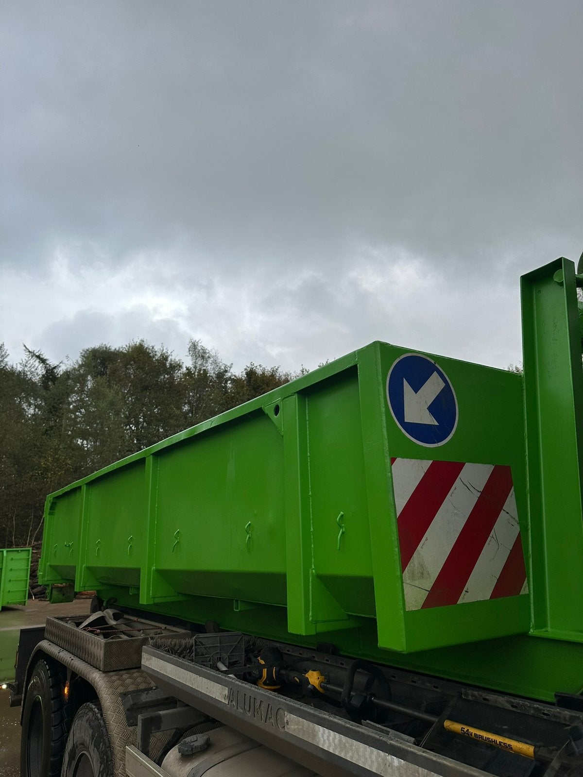 Haak container, Ophalen