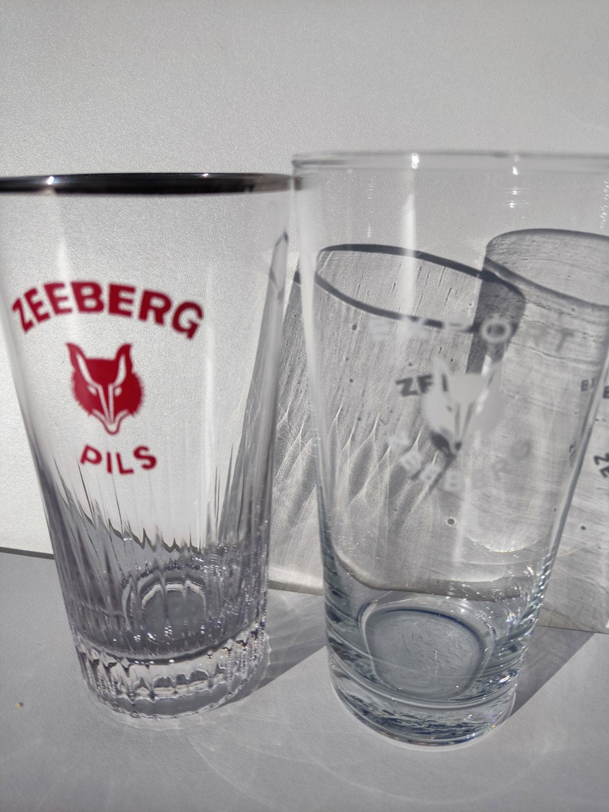 2 verres à bière vintage Zeeberg Pils, Enlèvement, Comme neuf, Verre ou Verres, Autres marques